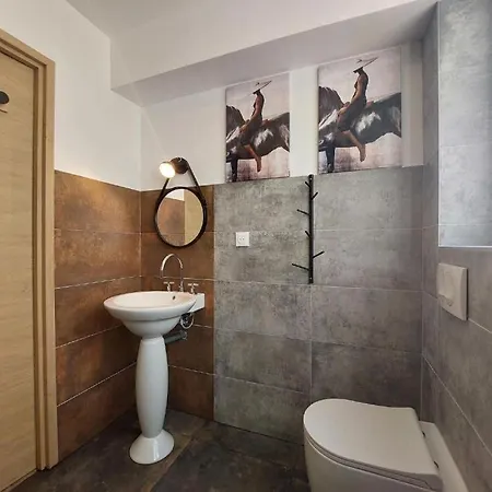 펜션 L'atelier D'artiste By Domaine De Colomban - Plages Et Commerces A Pieds *