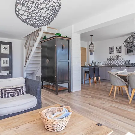 L'atelier D'artiste By Domaine De Colomban - Plages Et Commerces A Pieds 펜션 *