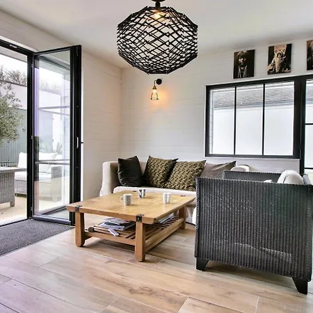 L'atelier D'artiste By Domaine De Colomban - Plages Et Commerces A Pieds