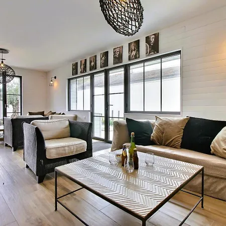 L'atelier D'artiste By Domaine De Colomban - Plages Et Commerces A Pieds *