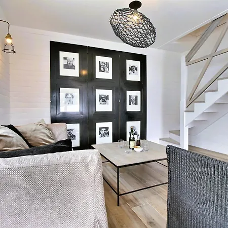 펜션 L'atelier D'artiste By Domaine De Colomban - Plages Et Commerces A Pieds